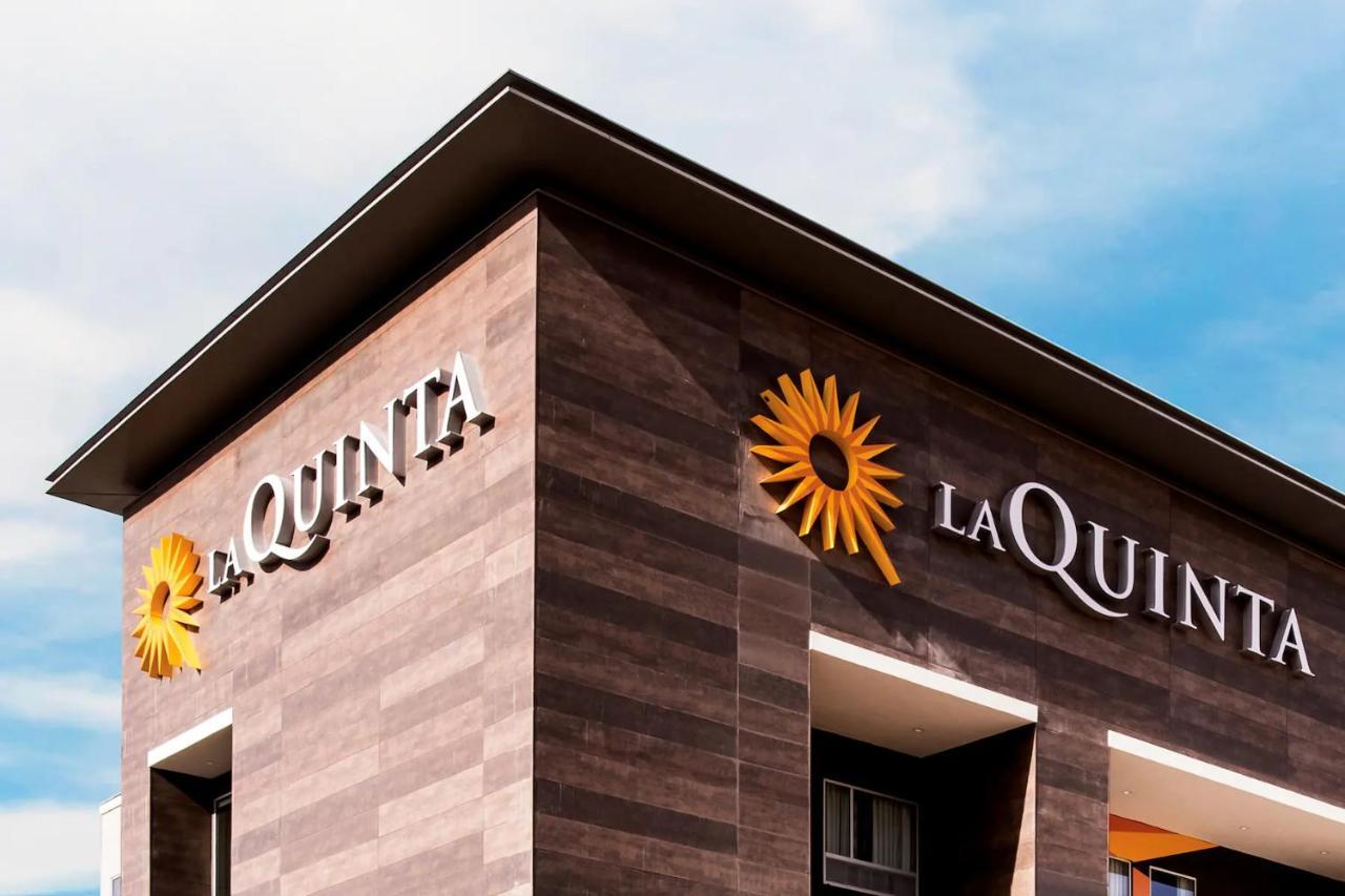 La Quinta Inn & Suites By Wyndham San Antonio Seaworld Lafb المظهر الخارجي الصورة