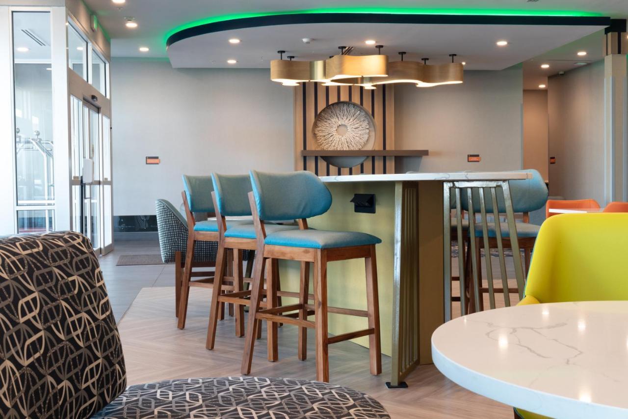 La Quinta Inn & Suites By Wyndham San Antonio Seaworld Lafb المظهر الخارجي الصورة