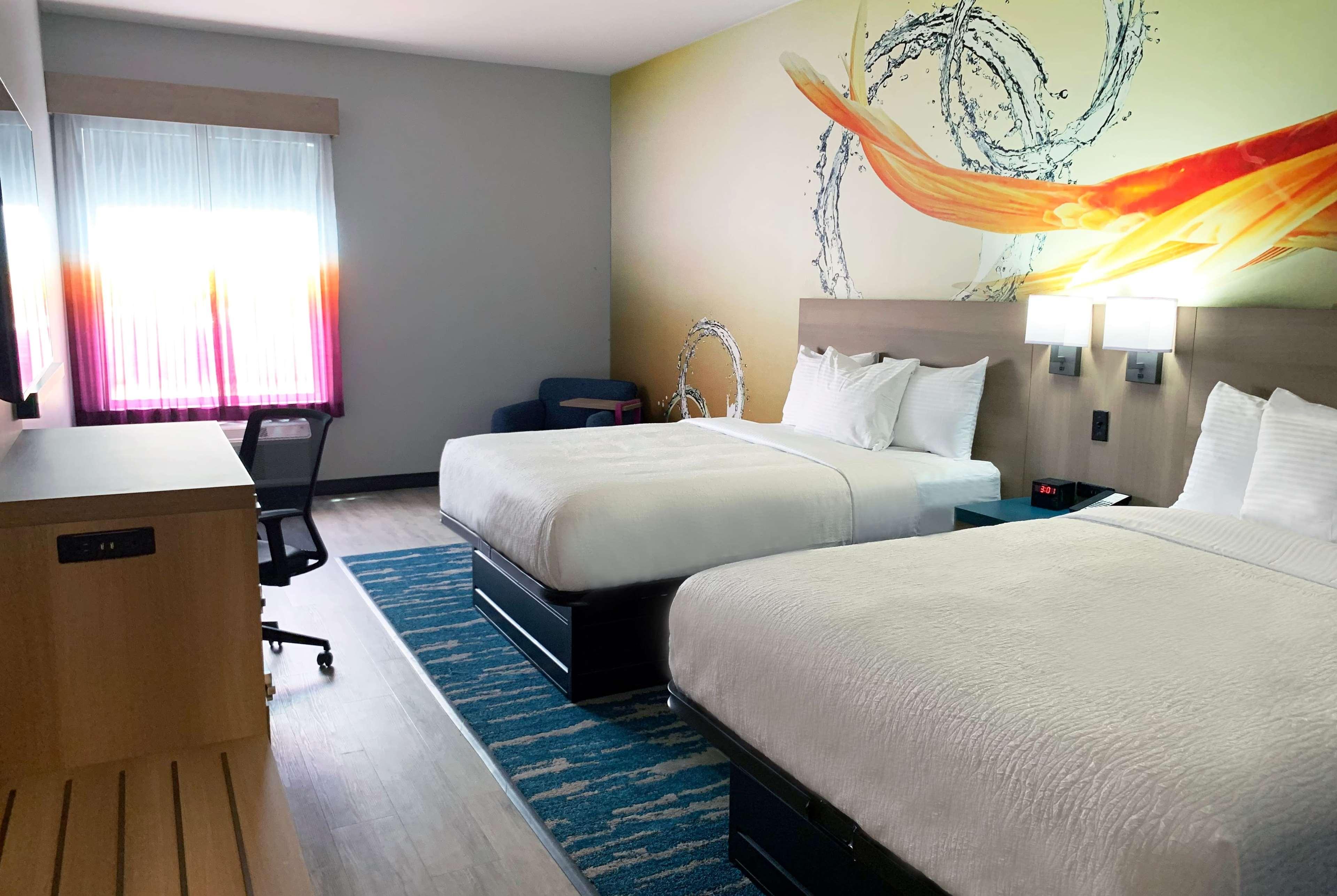 La Quinta Inn & Suites By Wyndham San Antonio Seaworld Lafb المظهر الخارجي الصورة