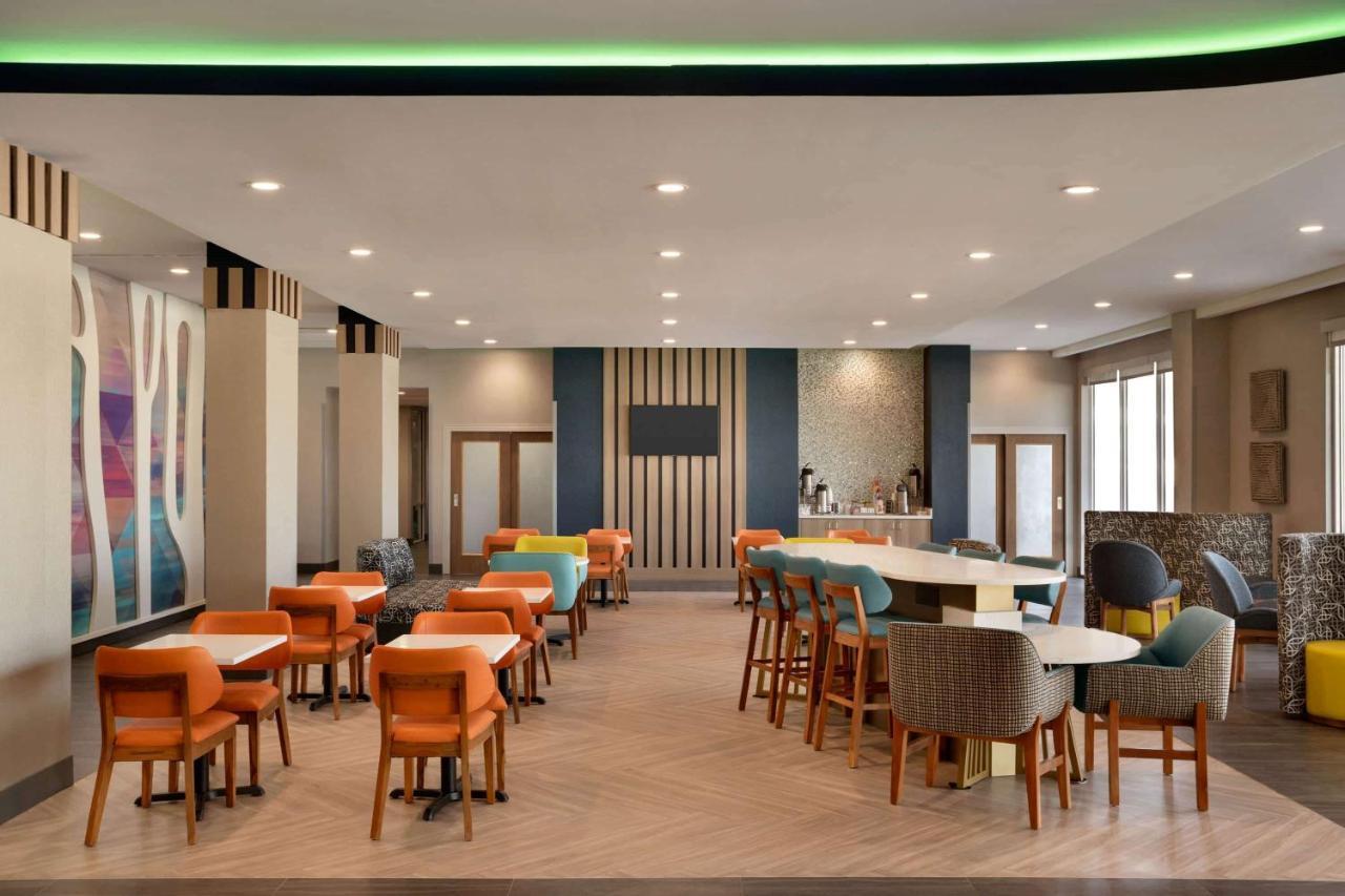 La Quinta Inn & Suites By Wyndham San Antonio Seaworld Lafb المظهر الخارجي الصورة
