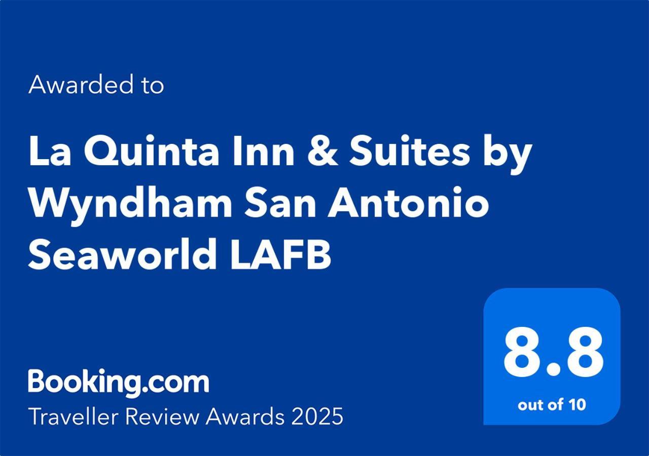 La Quinta Inn & Suites By Wyndham San Antonio Seaworld Lafb المظهر الخارجي الصورة